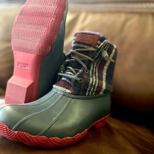 Sperry duck boots
